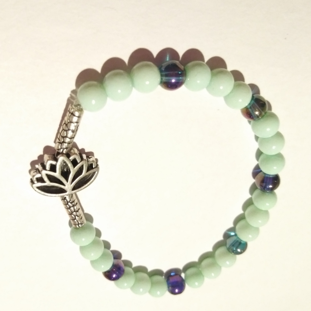 Mint Green Bracelet glass beads flower charm bead